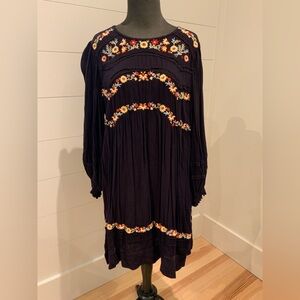Free People Dark Navy Dress with Floral Embroidery Size Medium